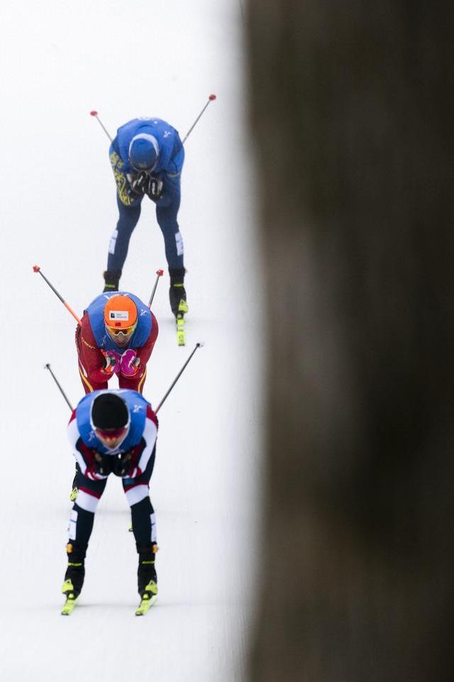 全国越野滑雪巡回赛,雪地中的速度与激情的简单介绍