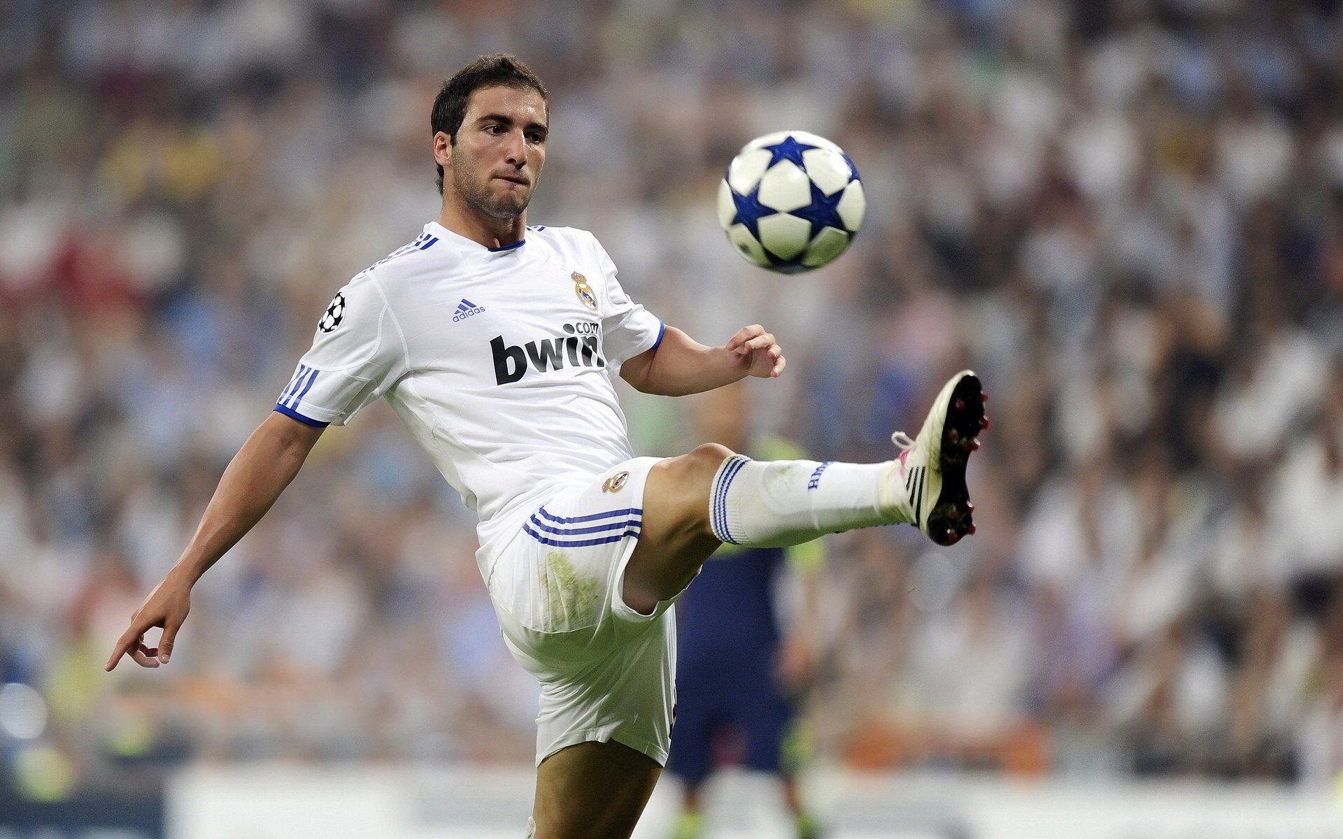 普利西奇转会英超豪门,助力争冠,普利西奇资料